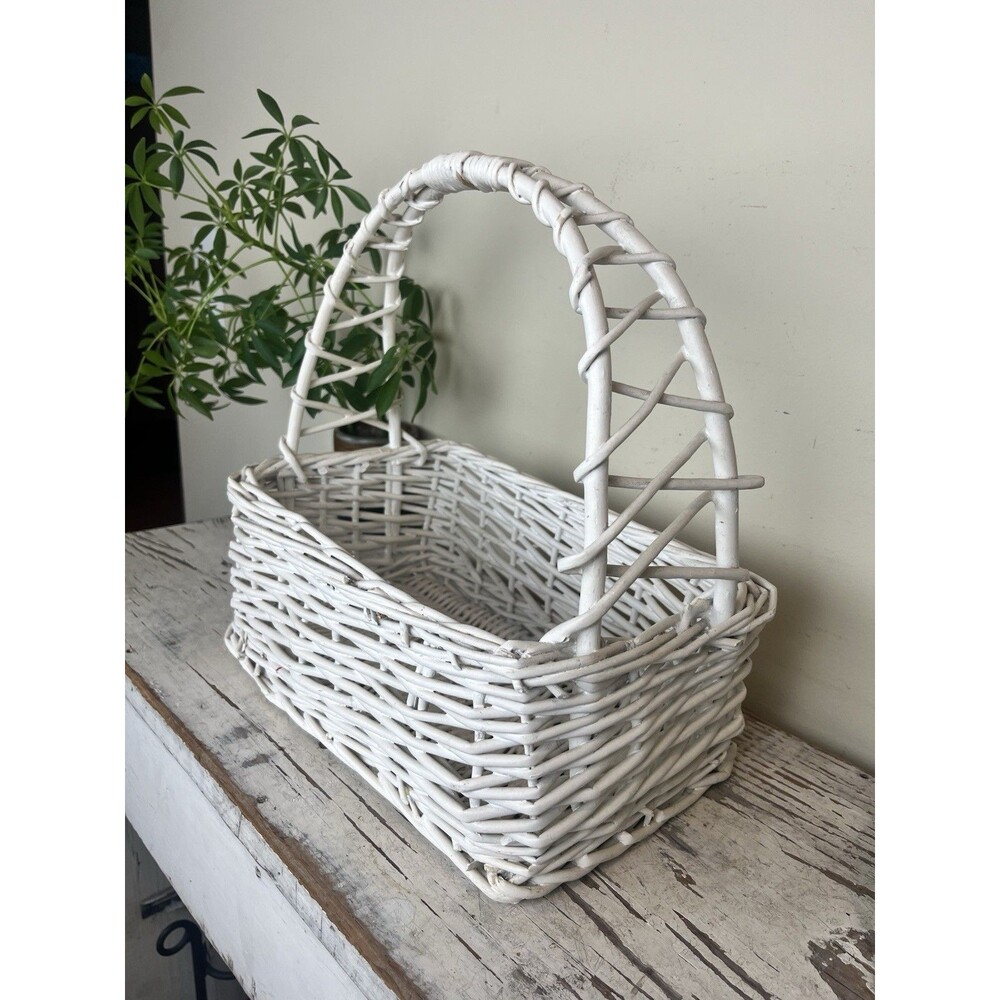 Vintage 1970’s Unique Zigzag Woven Wicker Rectangular Basket Country Farm